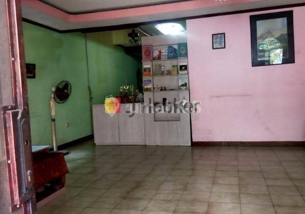 Rumah 2 Lantai Lokasi Strategis di Tomang Jakarta Barat 2