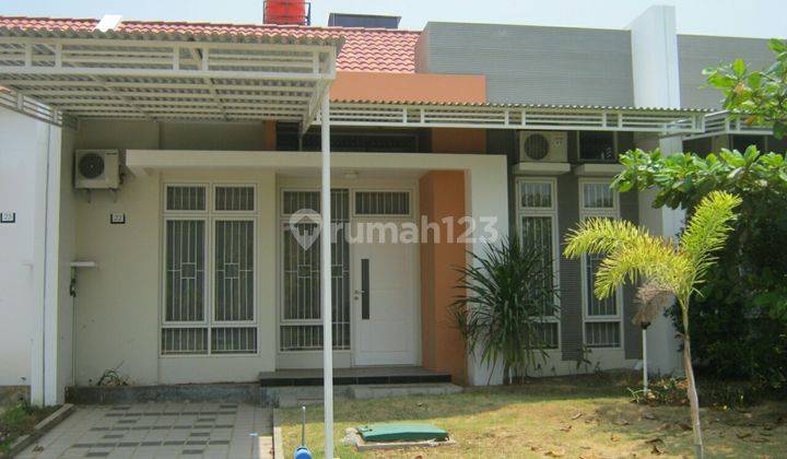 Rumah cantik,siap huni..letak strategis,Graha padma semarang 2