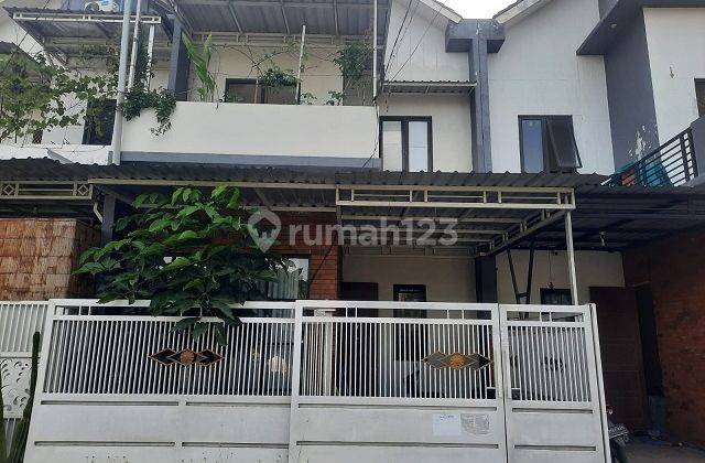 RUMAH HULAAN GRESIK 65403 1