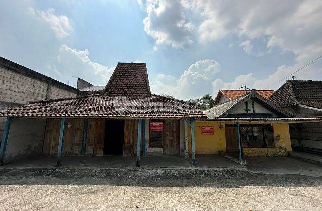 RUMAH KEDUNGMENTAWAR LAMONGAN 64459 2