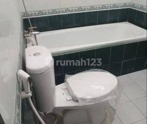 Rumah Klampis Semolo Timur STRATEGIS, ROW 2 MOBIL 2