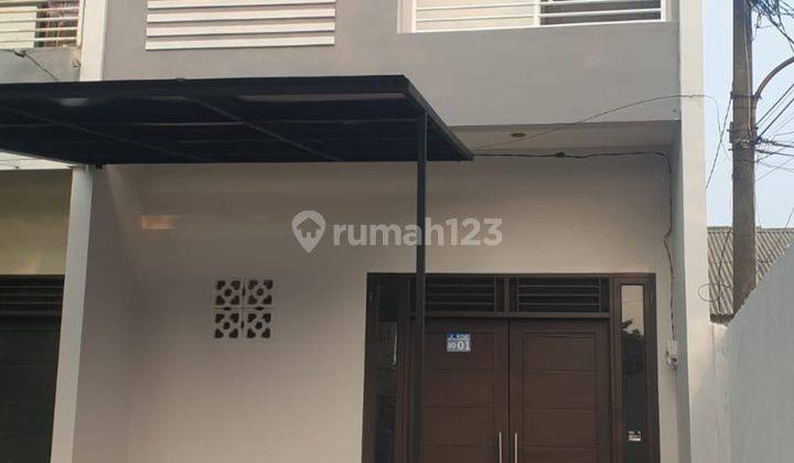 Rumah 2 lantai hanya 1Miliar-an, dekat Green Lake City 1