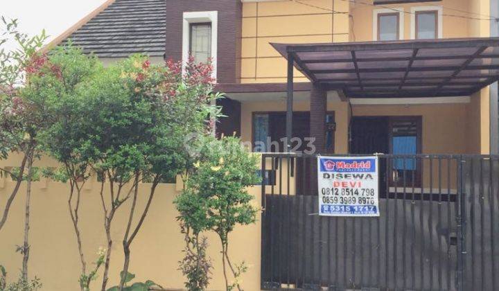 Rumah Cantik Minimalis rapi dan siap huni 1