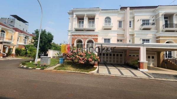 Rumah Mewah Besar di Royal Gading Mansion Kelapa Gading Jakarta Utara 1