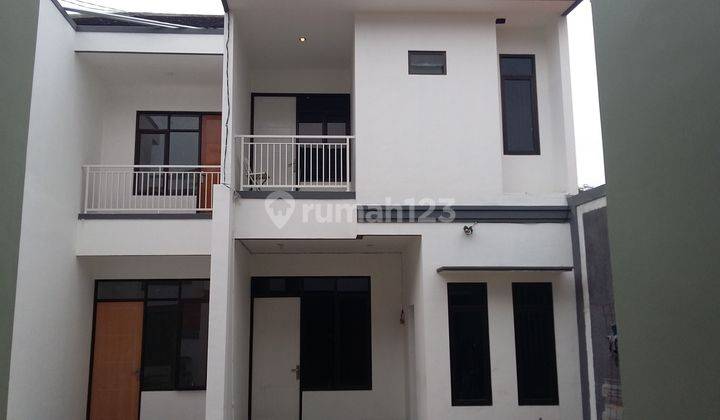 New Townhouse Dekat Lippo Mall Dan TB Simatupang Hanya 1,3 M 1