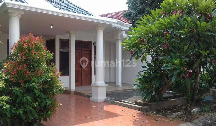 Rumah Besar Sudah Renovasi Dalam Komplek Graha Raya Tangsel 1