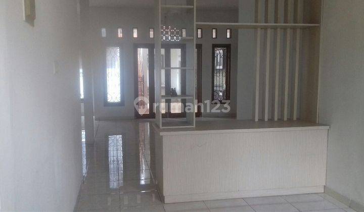 Rumah Besar Sudah Renovasi Dalam Komplek Graha Raya Tangsel 2