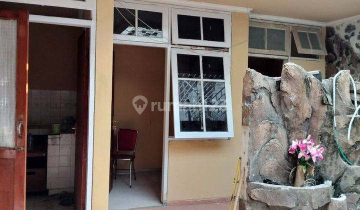 Rumah Dharmahusada Indah Utara STRATEGIS, GARASI 2 MOBIL  2