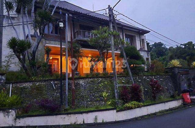 RUMAH PEGUYANGAN KANGIN DENPASAR 70924 2