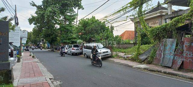 RUMAH KEDEWATAN GIANYAR 70923 2