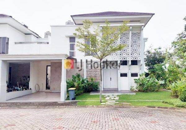 Rumah Mewah Hook 2 Lantai Di Perum Royal Bay 1