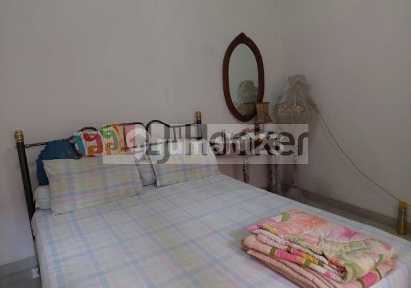 HOUSE IN GADING PUTIH, KELAPA GADING, LOCATED ON THE MAIN ROAD, SUITABLE FOR BUSINESS, AREA KELAPA GADING. 2