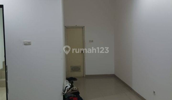 Chandra rumah bagus 3.5 lantai uk 4x12m lokasi strategis di jelambar 2