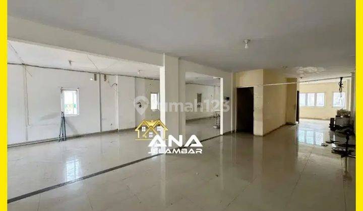 ANA RUMAH  JALAN RAYA UK 4.25X24M DI JELAMBAR 1