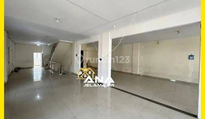 ANA RUMAH  JALAN RAYA UK 4.25X24M DI JELAMBAR 2