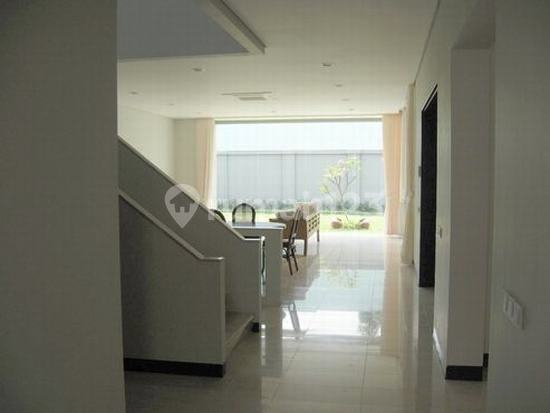 Excellent House With 4 Cozy Bedrooms And Nice Private Pool At Cilandak Area 2