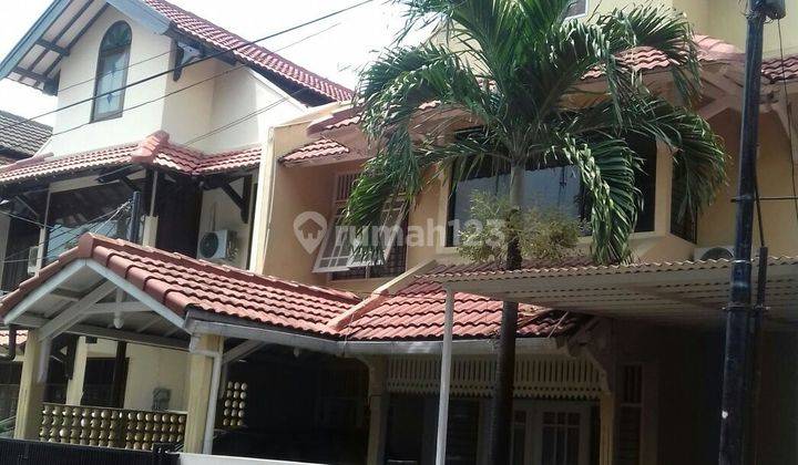 Rumah Asri Dalam Perumahan Lokasi Strategis Harga Bagus Di Sektor 3 Bintaro Jaya 1