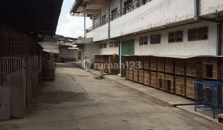 Rumah di Raya Usman Sadar Gresik Lokasi Ciamik Buat Usaha 2