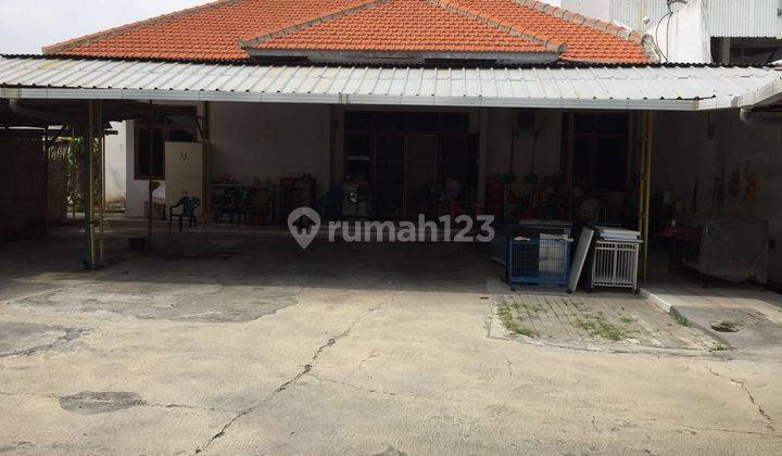 Rumah di Raya Usman Sadar Gresik Lokasi Ciamik Buat Usaha 1