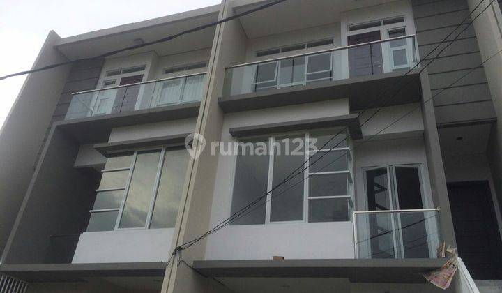 RUMAH MINIMALIS 6X20 3.5LT LUX, JLN BESAR. 4+2KAMAR. 1