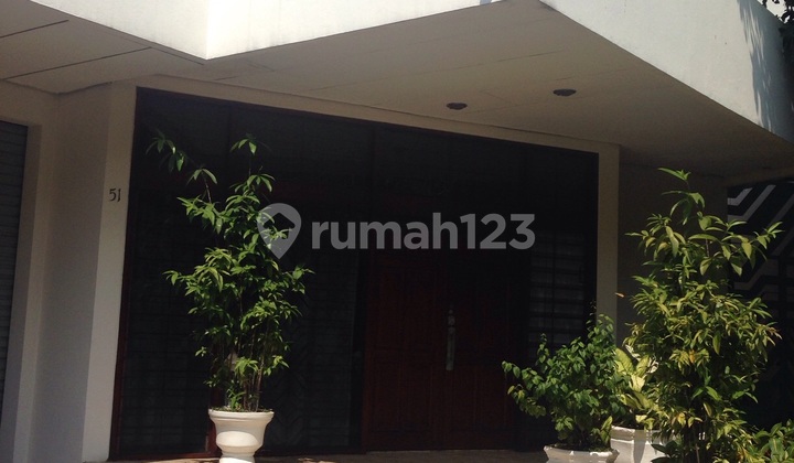 Rumah lama di Pondok indah terawat d
