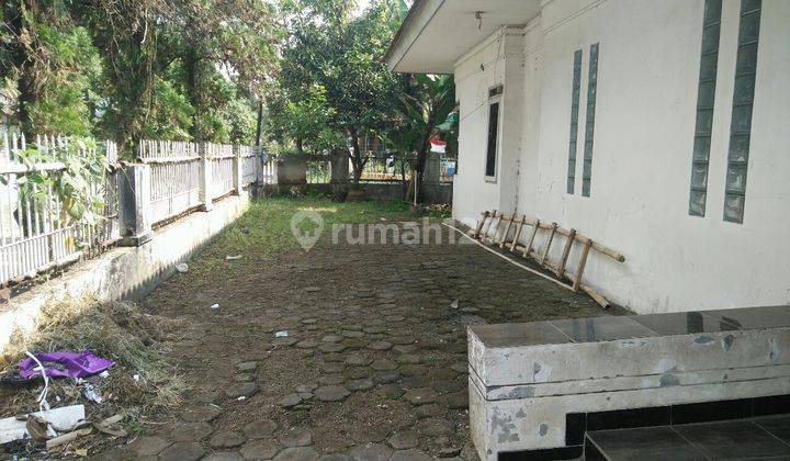 Rumah di taman holis indah 1