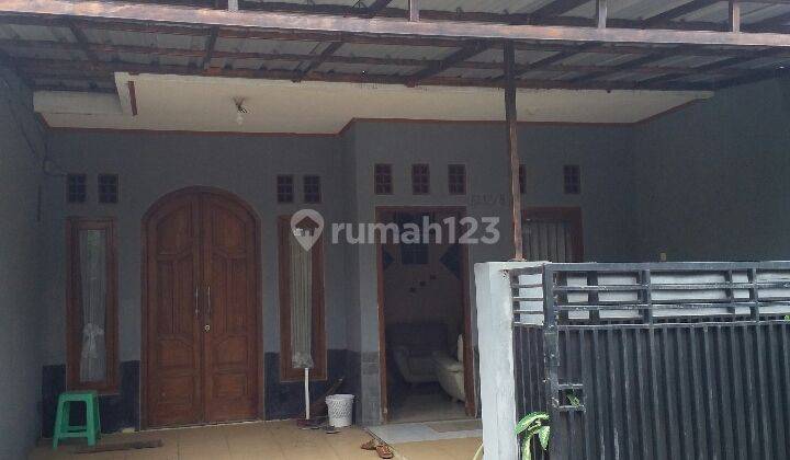 Rumah Tingkat Mininalis siap huni 1