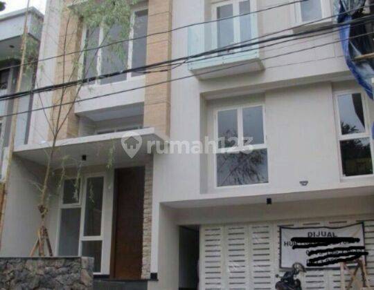 RUMAH MEWAH SIAP HUNI DI Gandaria Jakarta Selatan 1