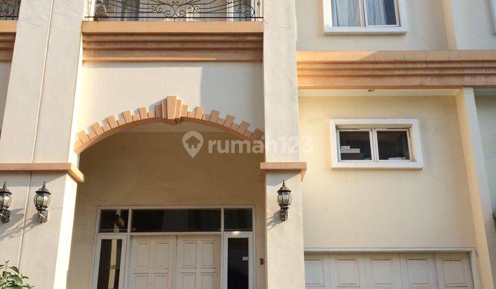 town house mutiara medit PM 2