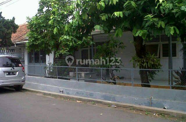 Rumah Tua Terawat Di Dalam Komplek Di Duren Tiga Jaksel 2