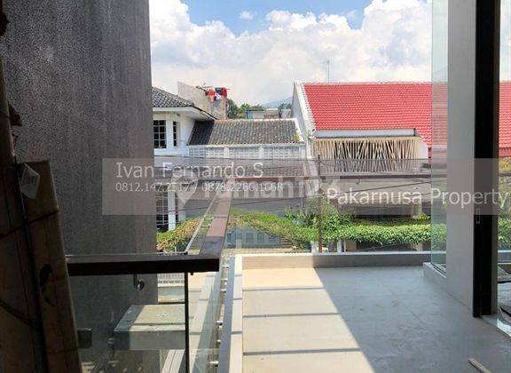 Rumah baru tropis minimalis Setrasari kulon bandung 2