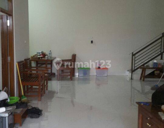 Rumah mewah 2 lantai dekat the park solo baru 2