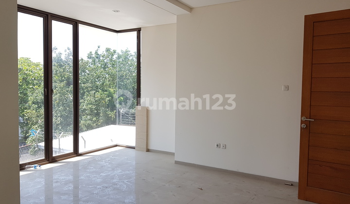 Rumah Minimalis 2 Lantai di Setrasari Kulon Rumah Minimalis 2 Lantai di Setrasari Kulon