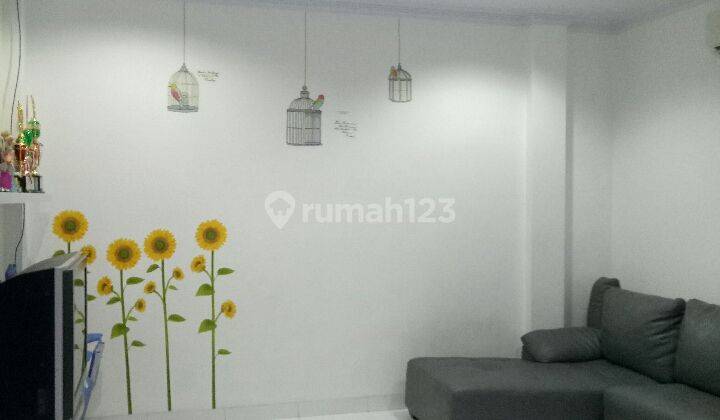 Murah,,Rumah rapih,10x15 1.5Lt 3+1kmr,Shm,jln 2mobil,kpr ok. 2