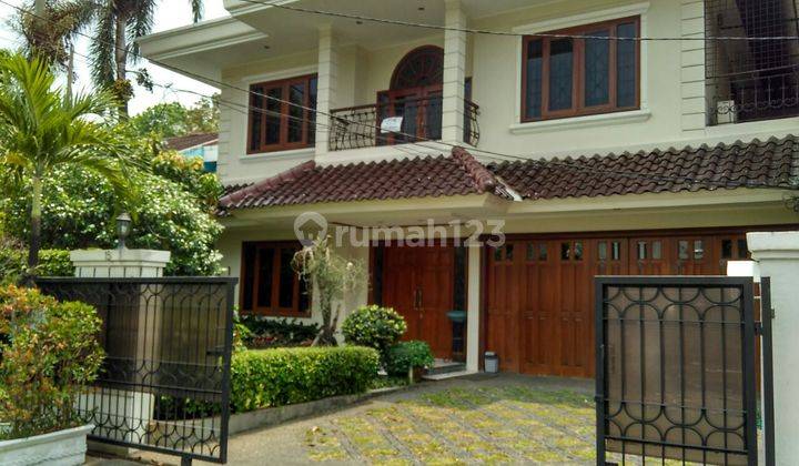 rumah 200m di senopati jl Kebalen BUCepat Rare unit 2