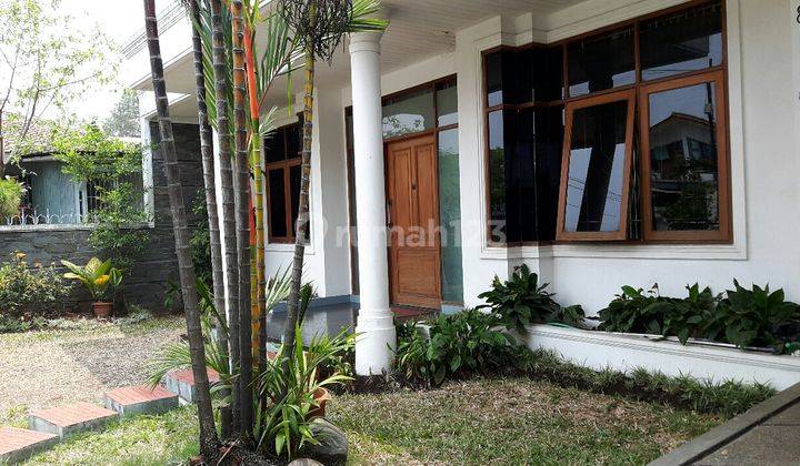 Rumah sayap Pasteur dekat Griya 1