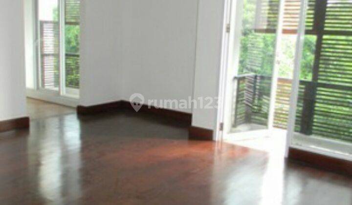 Rumah Bagus Dalam Town House Elit Di Kemang, Jaksel 2