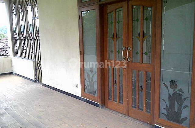 Rumah Luas Nyaman lingkungan Elite Harga Bersahabat 2