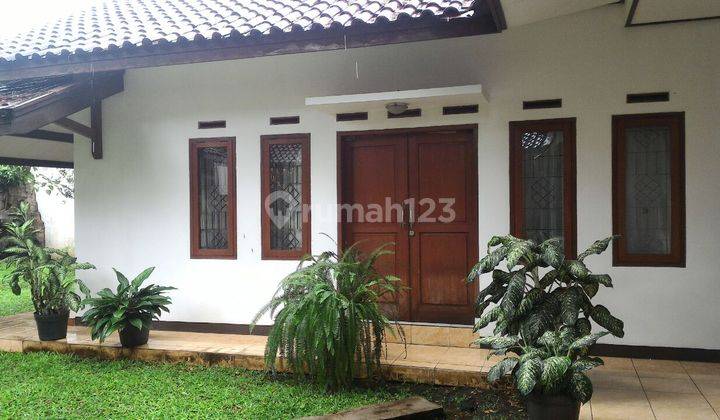 Rumah Tropis di Jl. Dipalaya, Ciwaruga 1