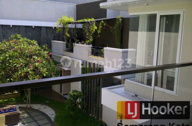 Rumah mewah di Golf Residence, Candi Golf 1