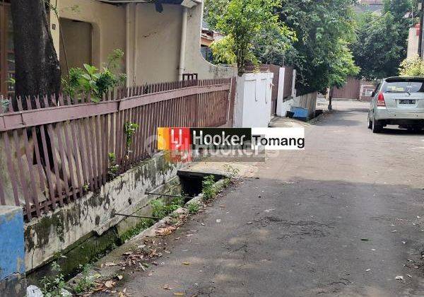 RUMAH Tua Lokasi Strategis daerah Tomang Jakarta Barat 2