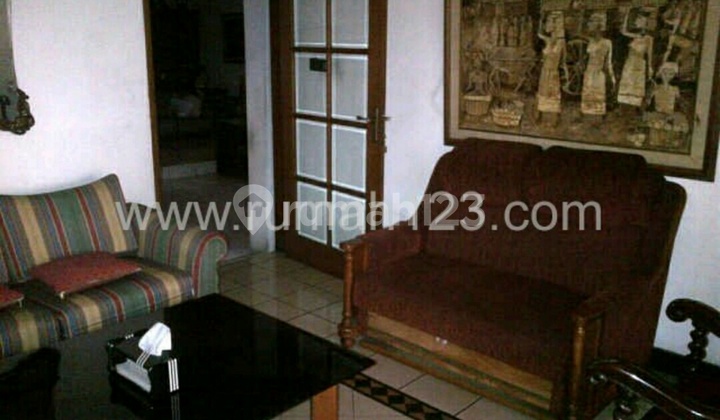 Rumah Hoek ditengah Kota ( IT) 2