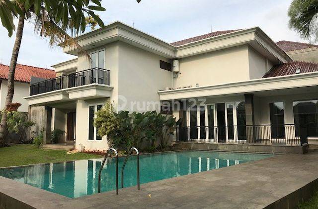 Excellent House with Nice Pool and Big Garden at Pejaten Barat Area 1