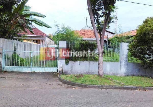 Rumah di Taman Ade Irma Suryani Semarang 1