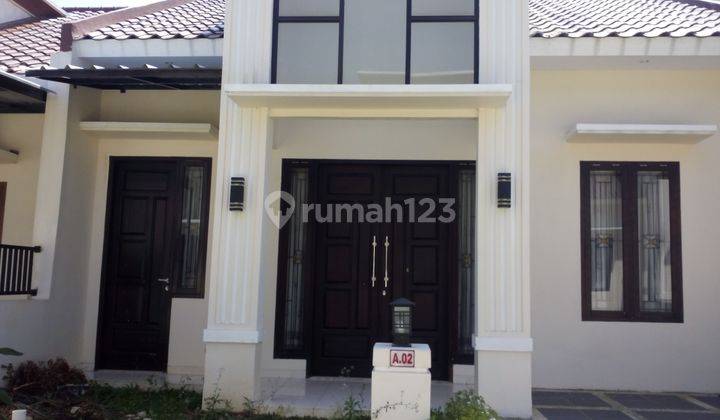 Rumah kedaton perum mahkota cengkeh 1