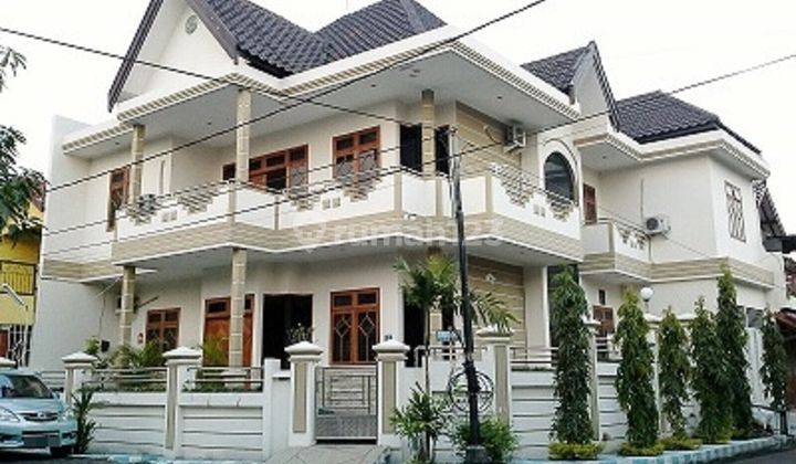 Rumah mewah strategis siap huni di Rungkut Barata, Surabaya 1