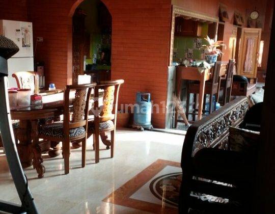 Rumah etnik kayu jati di colomadu solo 2