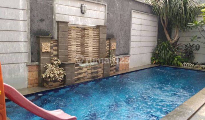 RUMAH DI PEJATEN BARAT Minimalis Dengan Swimming Pool 2