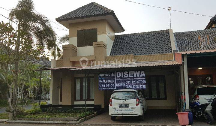 Rumah bagus, cluster nyaman, serasa di resort.. 1