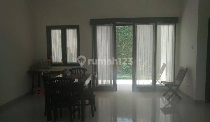 Rumah bagus, cluster nyaman, serasa di resort.. 2